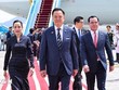 Thủ tướng Thái Lan bắt đầu thăm chính thức Việt Nam và tham dự AFF lần thứ 3 