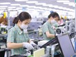 Xuất khẩu máy tính, điện thoại và linh kiện góp hơn 100 tỷ USD vào tổng kim ngạch xuất khẩu trong 6 tháng đầu năm 2026. 