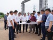 Phó Chủ tịch UBND TP. Hà Nội Trương Việt Dũng kiểm tra thực địa tại Dự án Khu công nghệ cao Sinh học Hà Nội.