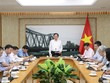 Phó Thủ tướng Hồ Quốc Dũng yêu cầu tiếp tục theo dõi sát việc thực hiện, xử lý ngay những vấn đề phát sinh, không để ách tắc ảnh hưởng đến sản xuất, tiêu thụ, xuất khẩu; đồng thời nâng cao chất lượng, xây dựng thương hiệu sầu riêng Việt Nam. 
