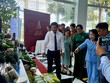 Lãnh đạo tỉnh Đắk Lắk tham quan, tìm hiểu các mô hình sản xuất, kinh doanh trên địa bàn tỉnh.