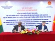 Bộ trưởng Ngô Văn Tuấn và Bộ trưởng Ismaël NaBé ký kết MOU giữa hai Bộ.