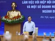 Phó Thủ tướng Thường trực Phạm Gia Túc làm việc với Hiệp hội Doanh nghiệp điện tử Việt Nam và một số doanh nghiệp xuất nhập khẩu lớn trong ngành điện tử, bán dẫn - Ảnh: chinhphu.vn