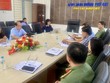 Ngày 18/9, bà Nguyễn Thị Thanh Lịch, Phó chủ tịch UBND tỉnh Gia Lai làm việc với Cảng hàng không Phù Cát về công tác chuẩn bị hạ tầng phục vụ Hội nghị ISOM trong khuôn khổ APEC và kiểm tra tiến độ chuẩn bị các điều kiện khai thác chuyến bay quốc tế không thường lệ (charter) tại Cảng hàng không Phù Cát. Ảnh: Kim Yến.
