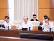 Các vị đại biểu Quốc hội hoạt động chuyên trách sẽ cho ý kiến về nhiều dự án luật (Ảnh: Một phiên họp của Ủy ban Thường vụ Quốc hội) 