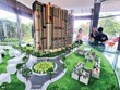 Thị trường bất động sản đang bị “bó” thanh khoản do giá bán và lãi suất ngân hàng đều cao (Ảnh: G.H)
