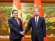 Chủ tịch Quốc hội Trần Thanh Mẫn và Ủy viên trưởng Ủy ban thường vụ Đại hội Đại biểu Nhân dân toàn quốc Trung Quốc Triệu Lạc Tế chụp ảnh chung. Ảnh: Doãn Tấn/TTXVN