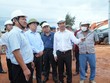 Ông Phạm Anh Tuấn, Chủ tịch UBND tỉnh Gia Lai (đội mũ cối) trong chuyến kiểm tra tiến độ thực hiện Dự án Khu công nghiệp Phù Mỹ - giai đoạn 1 do Công ty cổ phần Tập đoàn Đầu tư Phù Mỹ làm chủ đầu tư trong sáng Chủ nhật, ngày 18/10/2026. 