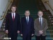Tổng Bí thư, Chủ tịch nước Tô Lâm hội kiến Chủ tịch Hạ viện Peter De Roover (bên phải) và Chủ tịch Thượng viện Vincent Blondel (bên trái). (Ảnh: Thống Nhất/TTXVN)