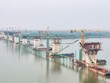CC1 cùng các nhà thầu đẩy nhanh tiến độ thi công cầu Hồng Hà