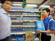 Đứng đầu thị trường sản phẩm nước uống đóng chai Việt Nam là Aquafina, sau đó là La Vie