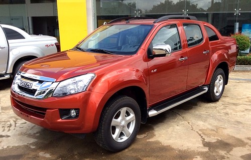 Xe Bán Tải Isuzu D-Max Xả Hàng Ở Hà Nội, Giá Còn 485 Triệu | Tin Nhanh  Chứng Khoán