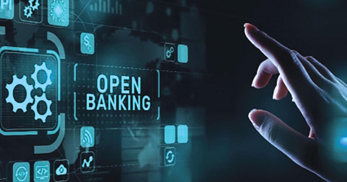 Banking Stock Photos and Images - 123RF