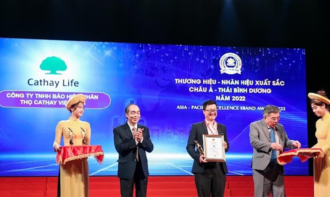 Cathay Life nhận "Top 10 – Thương hiệu - nhãn hiệu xuất sắc châu Á - Thái Bình Dương"