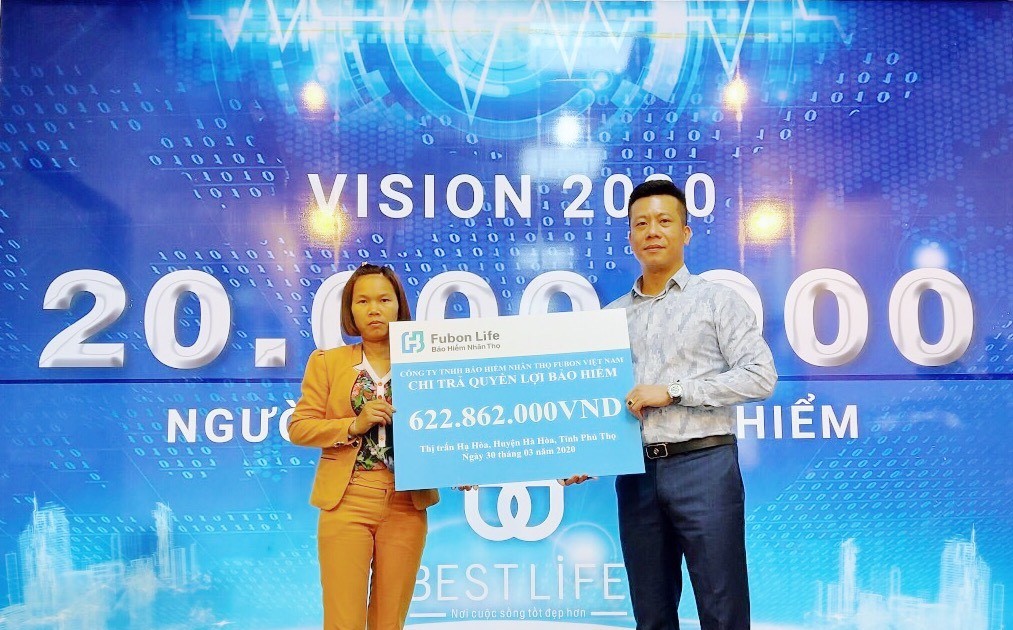 Fubon- Best Life chi trả bảo hiểm hơn 620 triệu đồng cho khách hàng ở Phú Thọ