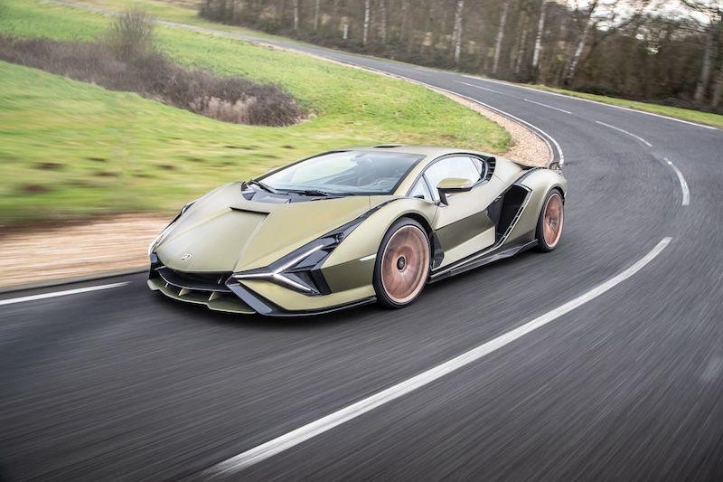 Tới lượt Lamborghini có doanh số bán hàng kỉ lục trong năm 2021 | Tin nhanh  chứng khoán
