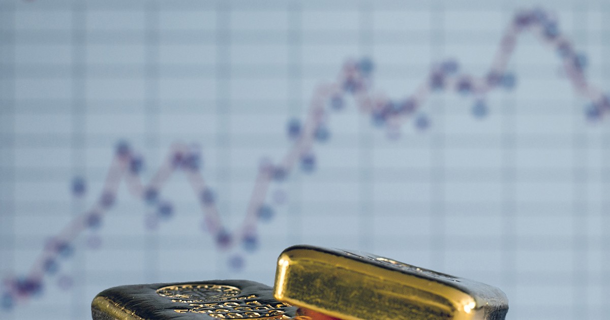 Giá vàng ngày 12/8: Dự báo đạt 4.600 USD/ounce