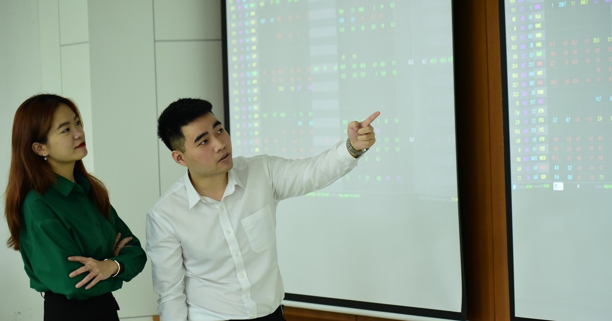 Phía trước, thị trường đang chờ đợi điều gì?
