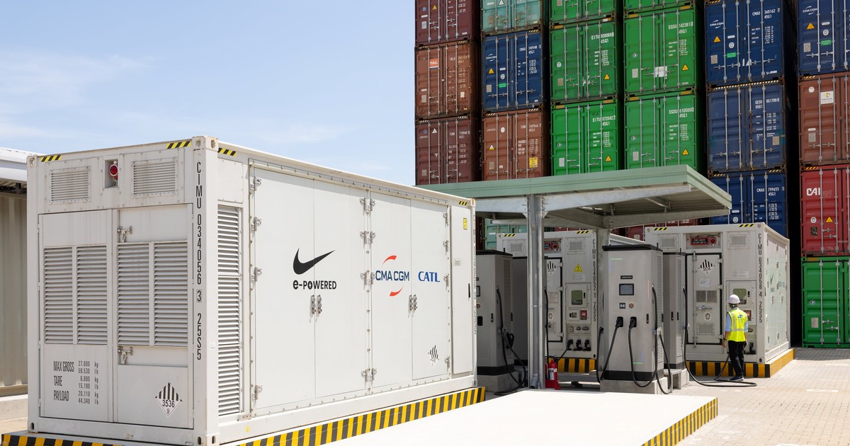 Ra mắt sà lan điện nối TP.HCM – Cái Mép dự kiến giúp giảm khoảng 778 tấn CO₂ mỗi năm