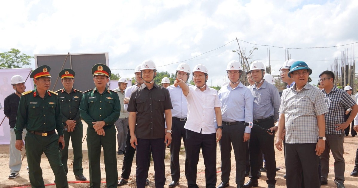 Phó Thủ tướng giao loạt nhiệm vụ trọng tâm nhằm thúc đẩy tăng trưởng kinh tế Quảng Trị