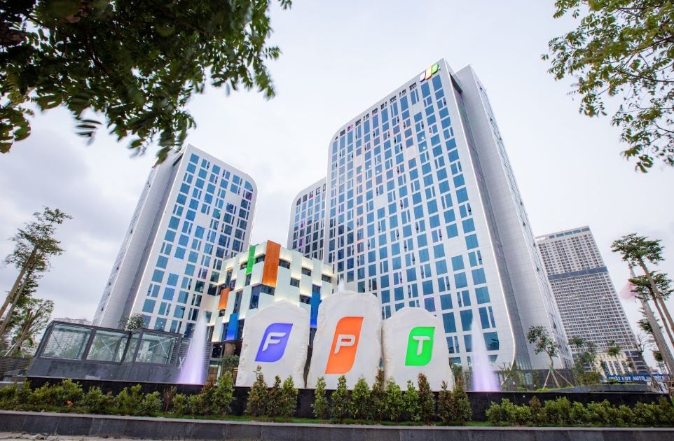 9 tháng, lợi nhuận trước thuế FPT tăng 17%