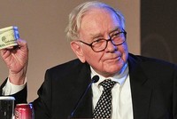Warren Buffett hiện là người giàu thứ 4 thế giới. Ảnh: Economic Times