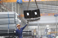 Nợ phải trả của Hòa Phát đang có xu hướng tăng, từ 37.600 tỷ đồng tại thời điểm cuối năm 2018 lên gần 53.000 tỷ đồng cuối 2019 và tiếp tục “leo” lên mức 62.500 tỷ đồng vào cuối quý III/2020.