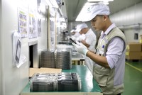 Hình ảnh sản xuất trong nhà máy của AAA.