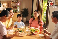Nước mắm Nam Ngư với vị ngon đúng chuẩn giúp bữa cơm các gia đình Việt thêm đậm đà