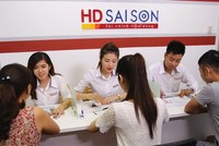 Khách hàng chính của các công ty tài chính như FE Credit, Home Credit, HD Saison là những người có thu nhập thấp đến trung bình. Ảnh: Đức Thanh