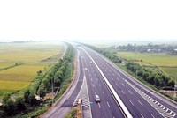 Các nhà đầu tư nước ngoài rất quan tâm đến các dự án PPP trong lĩnh vực giao thông. Trong ảnh: Cao tốc Hà Nội - Hải Phòng.