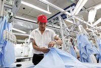 Bức tranh kinh tế 7 tháng đầu năm cho thấy, trong bối cảnh kinh tế khó khăn hiện nay, doanh nghiệp vẫn tìm thấy động lực để thúc đẩy sản xuất - kinh doanh.