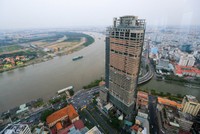 Dự án phức hợp Saigon One Tower bị VAMC thu giữ để xử lý nợ. Ảnh: Quỳnh Trần
