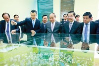 Thủ tướng Chính phủ Nguyễn Xuân Phúc thăm và kiểm tra tiến độ Dự án trước khi phê duyệt quy định cơ chế, chính sách đặc thù đối với Khu Công nghệ cao Hòa Lạc