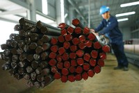 Nhu cầu thép xuất khẩu và tiêu thụ trong nước tăng cao trong quý III/2020. Ảnh: Dũng Minh.
