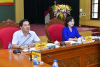 Phó Thống đốc NHNN Nguyễn Thị Hồng và ông Lê Quang Tiến, Phó Chủ tịch UBND tỉnh Thái Nguyên chủ trì Hội nghị