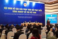 Thủ tướng Nguyễn Xuân Phúc chủ trì Hội nghị về các giải pháp thúc đẩy phát triển Công nghiệp hỗ trợ tại Việt Namsangts 19/12/2018.