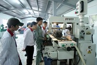 Việc đăng ký với lĩnh vực chuyển giao công nghệ hiện nay được thực hiện nhằm giúp Việt Nam quản lý tốt những công nghệ lạc hậu, tránh biến Việt Nam trở thành bãi rác công nghệ.