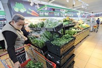 Các siêu thị đảm bảo cung cấp đủ hàng hóa thiết yếu phục vụ nhân dân trong mùa dịch. Ảnh: Đức Thanh