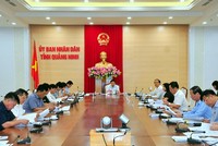 Ông Nguyễn Văn Thắng, Bí thư Ban Cán sự Đảng, Chủ tịch UBND tỉnh Quảng Ninh chủ trì cuộc họp. Ảnh: Minh Hà.