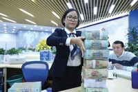 Biên lãi ròng bình quân các ngân hàng bất ngờ tăng mạnh trong quý III/2020