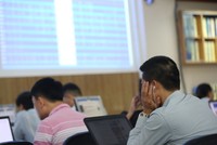 Chính phủ thúc doanh nghiệp cổ phần hóa và lên sàn 