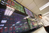 Chứng khoán tháng 4, kỳ vọng dòng vốn ngoại