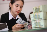 Thúc ngân hàng thoái lãi dự thu