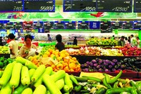 Chỉ số niềm tin người tiêu dùng Việt Nam tăng trong tháng 8