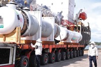 Công ty Doosan Vina chuyên sản xuất nồi hơi, thiết bị khử mặn, thiết bị xử lý hóa chất... Ảnh: Đức Thanh