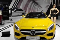 Siêu xe AMG GT S có trị giá 8,25 tỉ đồng đã giành giải thưởng “Xe tuyệt vời nhất dành cho người lái 2015” của tạp chí uy tín Motor Trend