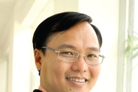 Ông Hồ Quỳnh Hưng