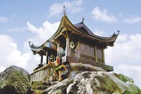 Chùa Đồng (Yên Tử, Quảng Ninh) được Trung tâm Sách kỷ lục Việt Nam ghi nhận là ngôi chùa đồng lớn nhất cả nước.