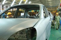 Công nghiệp ô tô chờ cơ hội cuối và câu chuyện của Vinfast